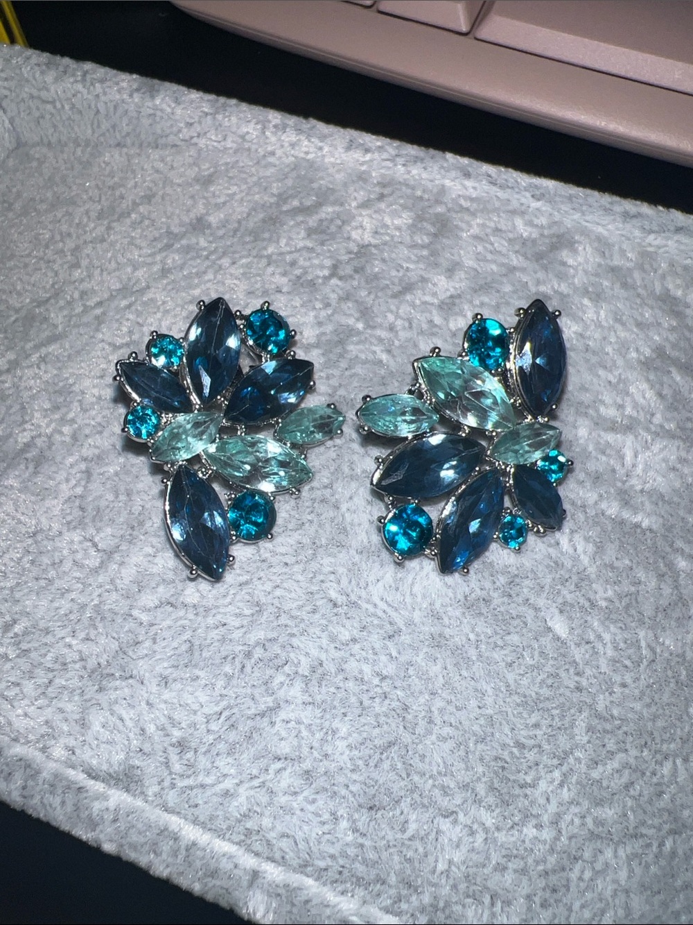 Teal and Navy Crystal Cluster Pierced Earrings - Picture 1 of 4